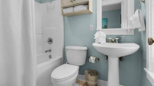 Et badeværelse på Beach Bungalow 101