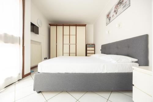 Bologna - The Suite 1 Apartment - Self Check-In photo 25
