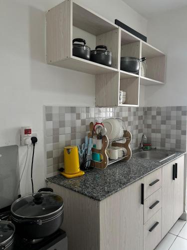 Dapur atau dapur kecil di Majestic Homes - Mombasa CBD