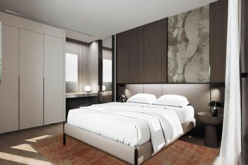 アンタルヤにあるMarriott Executive Apartments Antalyaのベッドルーム(大きな白いベッド1台付)