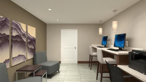 TV a/nebo společenská místnost v ubytování Staybridge Suites - Ames by IHG