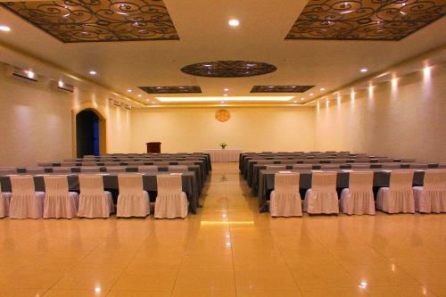 Zona business o sala de conferencias en Meson del Valle