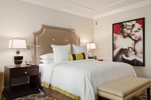 Caesars Palace Hotel & Casino Image