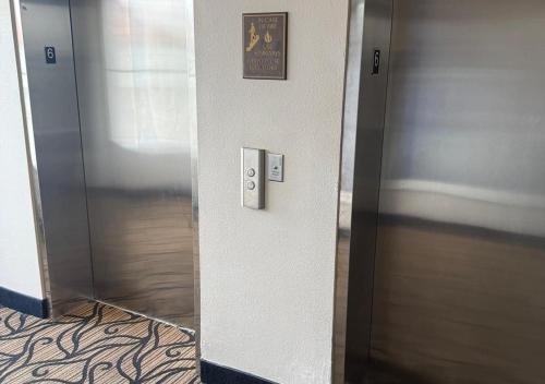 Gambar di galeri bagi The Point Hotel & Suites - 604 Luxury - Close to Universal - Attraction Views near Orange County Convention Center di Orlando