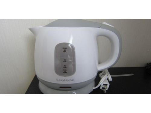 a white blender sitting on top of a counter at Smile Hotel Tomakomai - Vacation STAY 68902v in Tomakomai