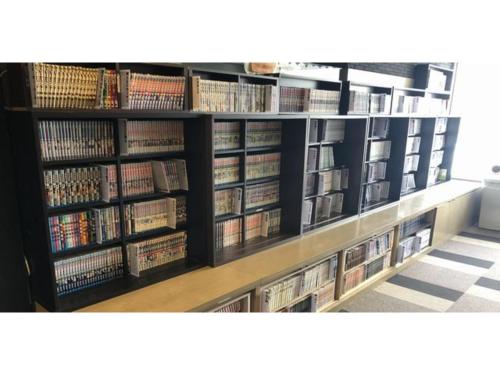 Perpustakaan di hotel