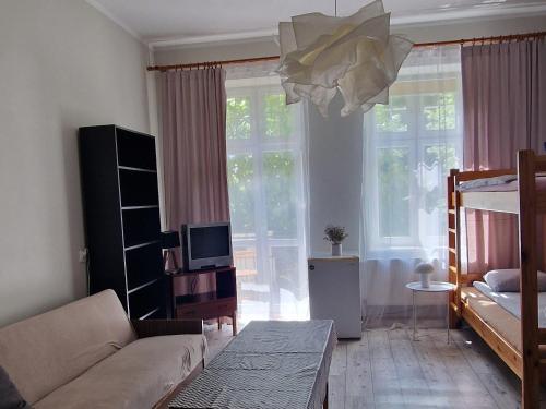 Kwatera Słowackiego z Loft Rooms- tanie spanie centrum bezpłatny parking