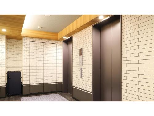 a row of stalls in a building at Smile Hotel Shonan Fujisawa - Vacation STAY 74519v in Fujisawa