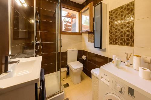 Ένα μπάνιο στο Harmony apartment near Dassia, Ipsos