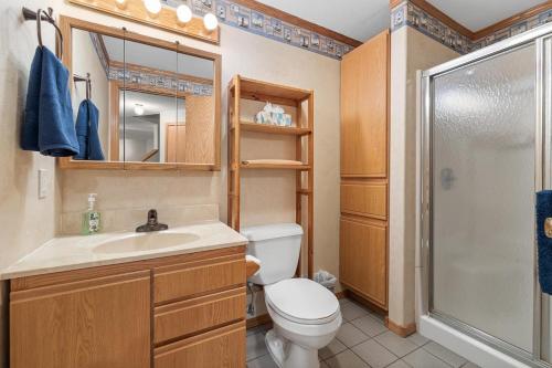 Un baño de Peaceful Pines