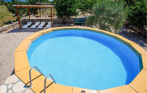Kolam renang di atau dekat dengan Amazing Home In Puljane
