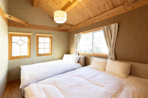 Mokusui-A private villa overflowing with the warmth of wood-