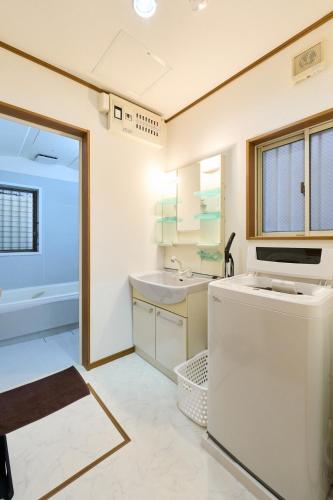 Max18pax Free Parking Near Skytree Asakusa Airport Access Musashi Tokyo Yotsugi