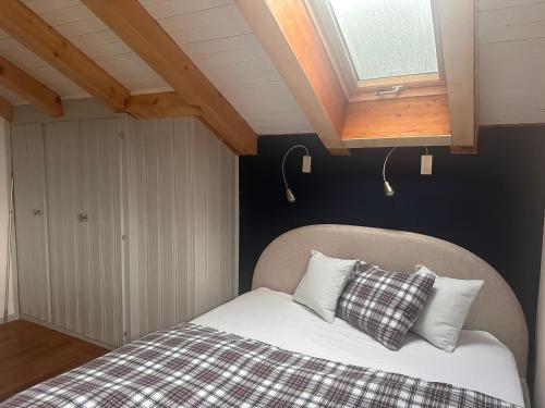 Una cama o camas en una habitación de Chalet Mont Soleil