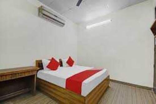 Φωτογραφία από το άλμπουμ του Hotel O Z-Heart Tuglakabad Railway Station σε Tughlaqabad