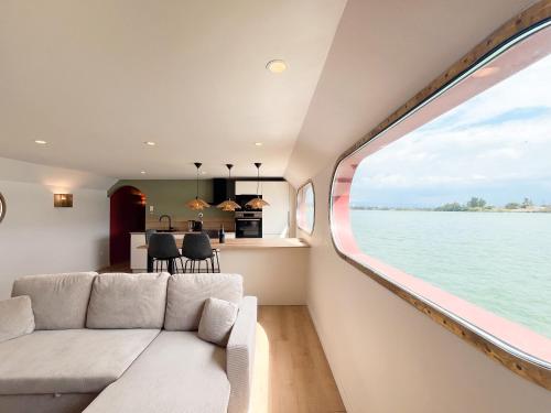 LA PÉNICHE - Hisseo