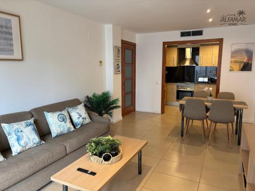 Kioto Suite - Modern Apartment with Parking & Swimming Pool