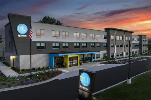 a rendering of a building with aazon at Tru By Hilton Joliet Plainfield in Joliet
