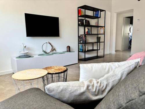 Μια τηλεόραση ή/και κέντρο ψυχαγωγίας στο BnB Schweinfurt