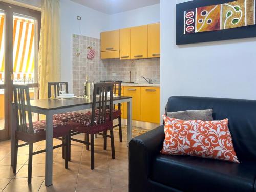 Η κουζίνα ή μικρή κουζίνα στο Nura's - Casa Coros