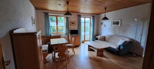 Χώρος καθιστικού στο Osserapartment Green