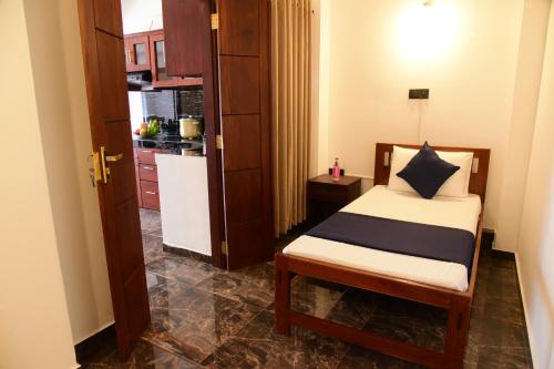 Η κουζίνα ή μικρή κουζίνα στο The Kingfisher Hikkaduwa