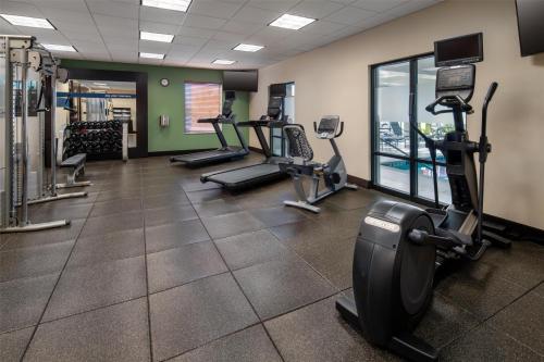 Γυμναστήριο ή/και όργανα γυμναστικής στο Hampton Inn Seneca Falls