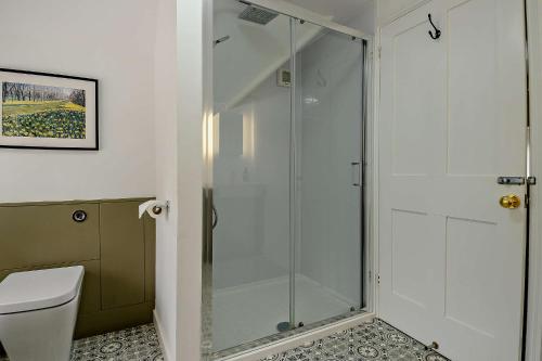 Ένα μπάνιο στο Gardeners Cottage - Nowton Park