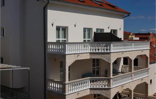 1 Bedroom Lovely Apartment In Vodice
