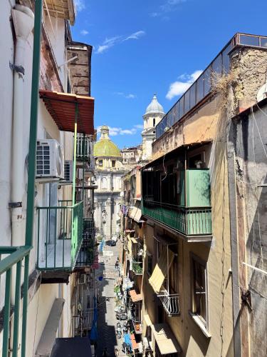 Rione Sanità House - casa Nobiltà, luminosa nel cuore autentico di Napoli