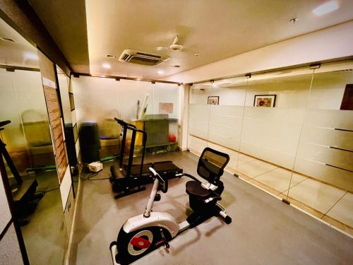 Das Fitnesscenter und/oder die Fitnesseinrichtungen in der Unterkunft Soorya
