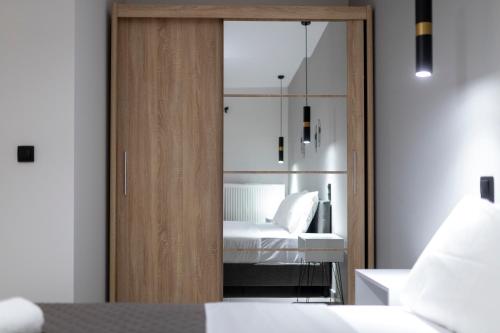 V&V Suite B2