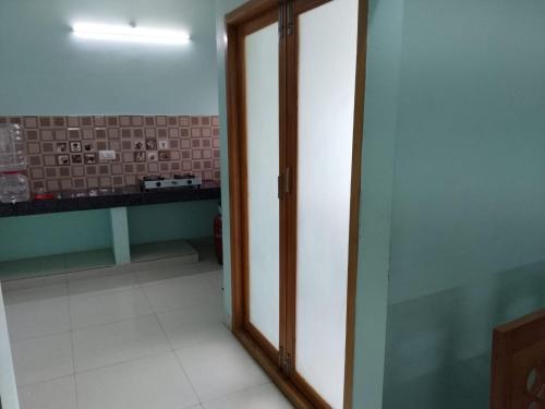 Φωτογραφία από το άλμπουμ του Royal 2 Bed Room Apartment -Opp Mattuthavai Bus stand Madurai σε Madurai