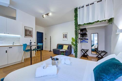 Modern Art Apartment San Giovanni