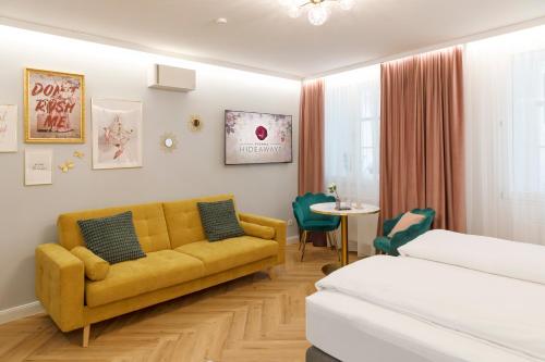 Posezení v ubytování Vienna Hideaways - Boutique Stay with Secret Courtyard Access