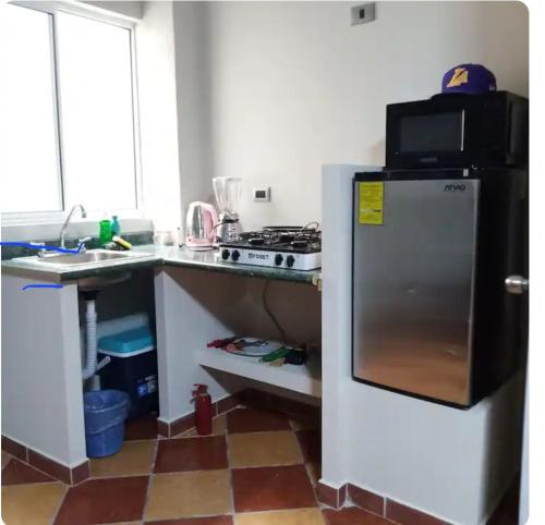 Edificio Paraisoにあるキッチンまたは簡易キッチン