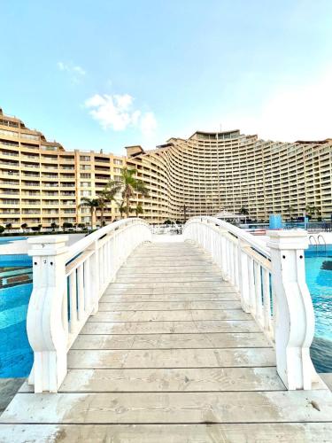 Foto dalla galleria di Porto Sokhna Pyramids Sea View for family a Ain Sokhna