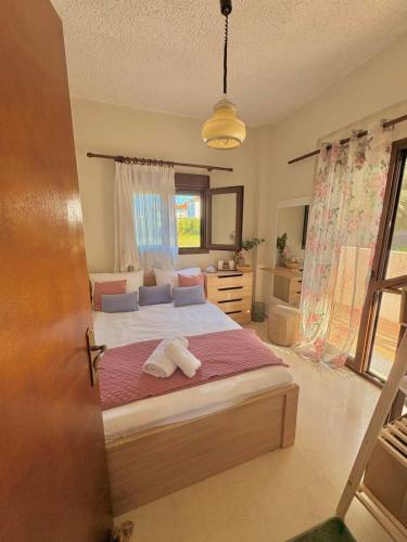 Summer sanctuary -180m from the sea in the center