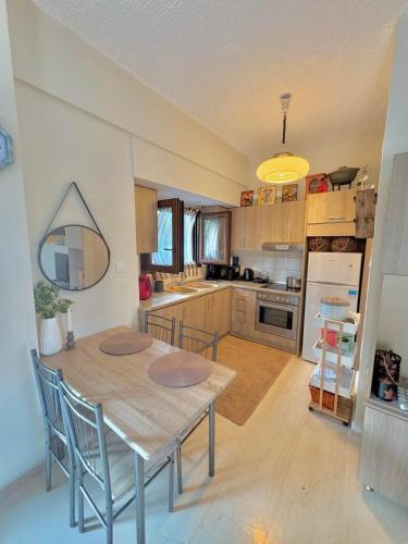 Summer sanctuary -180m from the sea in the center