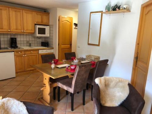 Appartement 2 pièces cabine pour 4 à Méribel avec parking couvert - FR-1-411-677