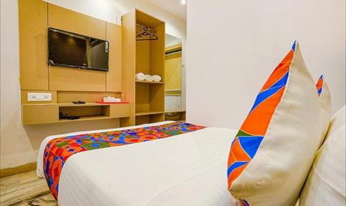 Voodi või voodid majutusasutuse Hotel New Deepak toas