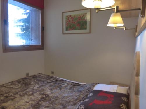 Appartement rénové 2 pièces, proche télésiège, parking Méribel - FR-1-411-517