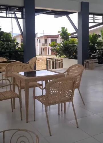 Μπαλκόνι ή βεράντα στο Entire Home or Room for rent