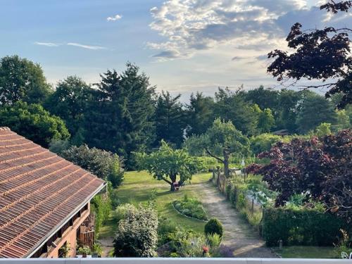 Jardín al aire libre en Villa Henrita im Elsass