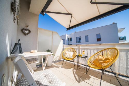 Violet Red Yellow Apartments