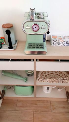 Dapur atau dapur kecil di Mandala Apartman