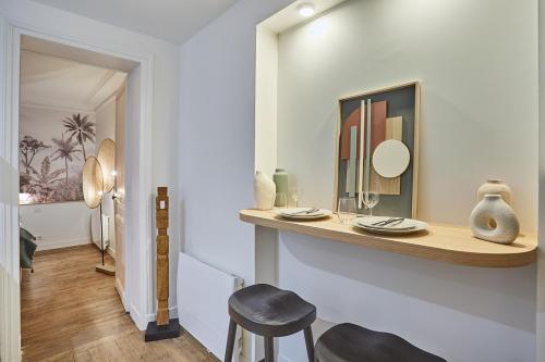 Apartment Eiffel Tower Trocadero by Studio Prestige