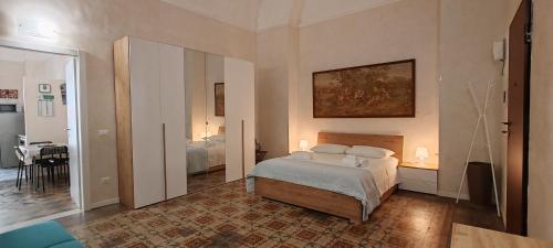 En eller flere senge i et værelse på Allegra House