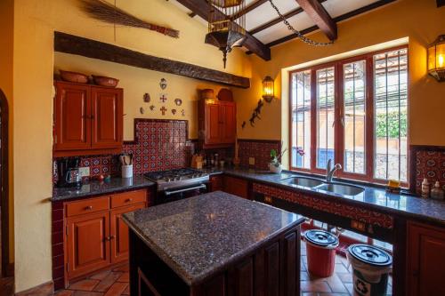 Fotografie z fotogalerie ubytování Gorgeous LGBTQ Mexican Hacienda Casa de la Paz v destinaci Ajijic