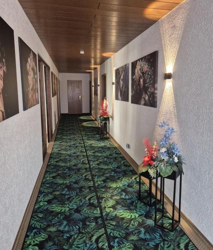 Φωτογραφία από το άλμπουμ του Gästehaus Flora House of Romance σε Hohberg